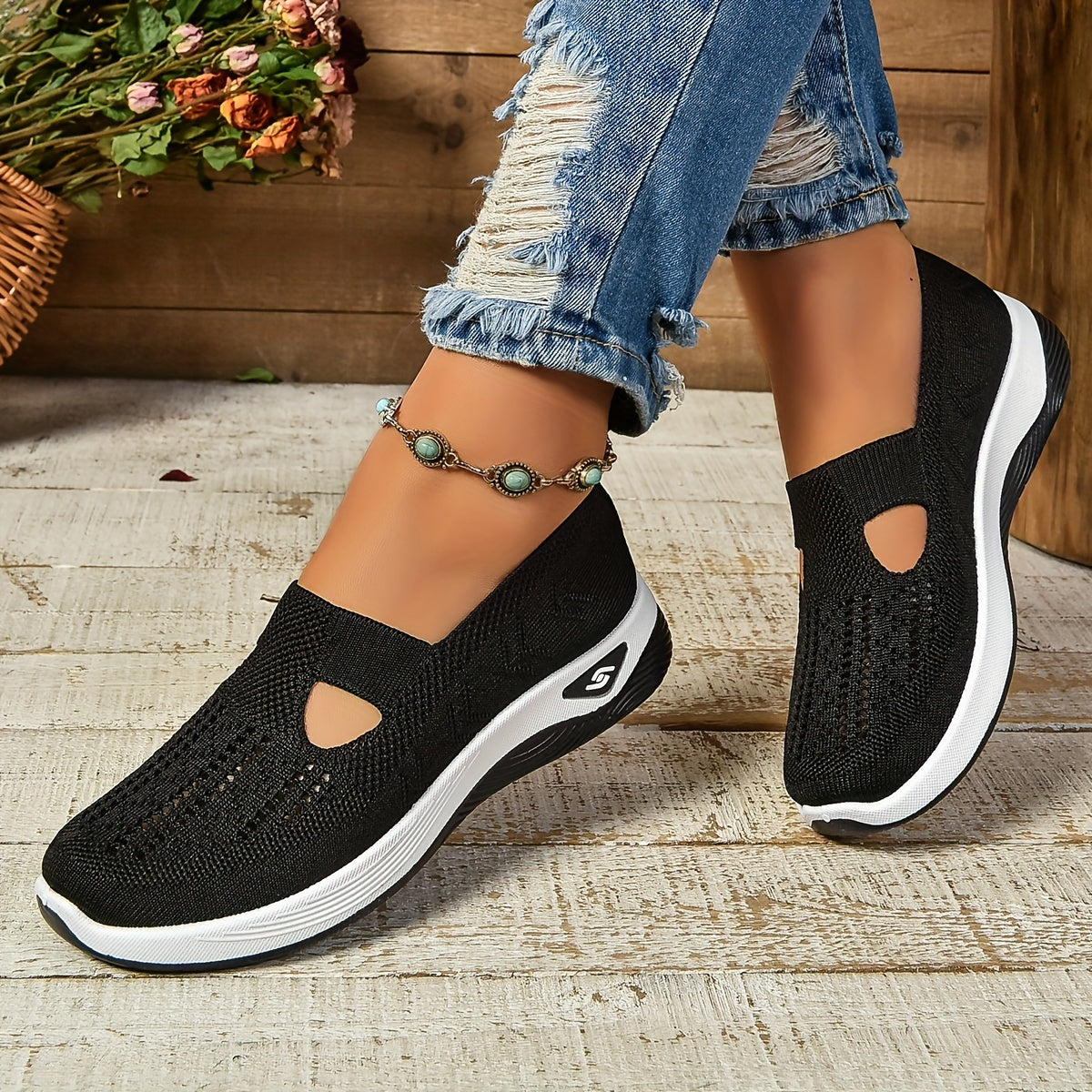 Comfortable slip-on shoes for women | Carys