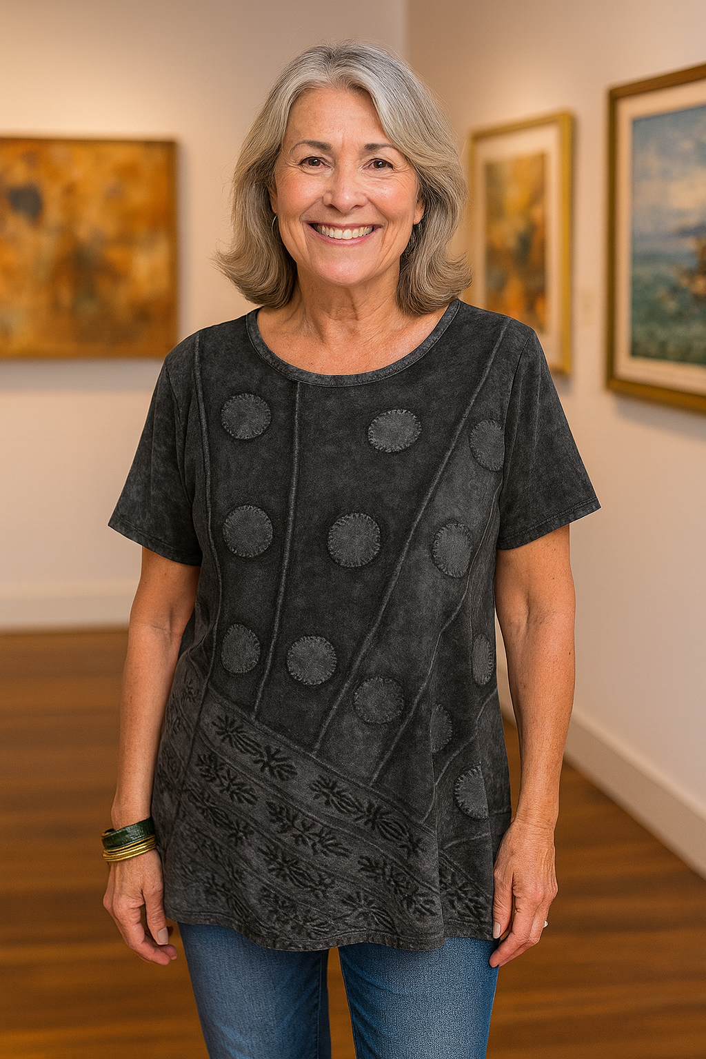Artistic relaxed top for women | Calla