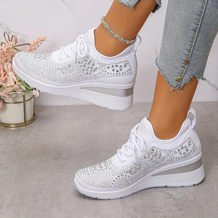 Supportive everyday sneakers for women | Brielle